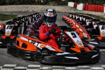 Conduce con la nueva flota espectacular de Karts cerca de Barcelona