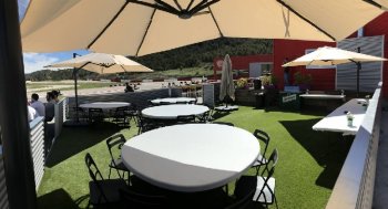 Preparando comida de empresa en Karting Castelloli