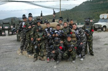 Grupo en Campo Base Militar